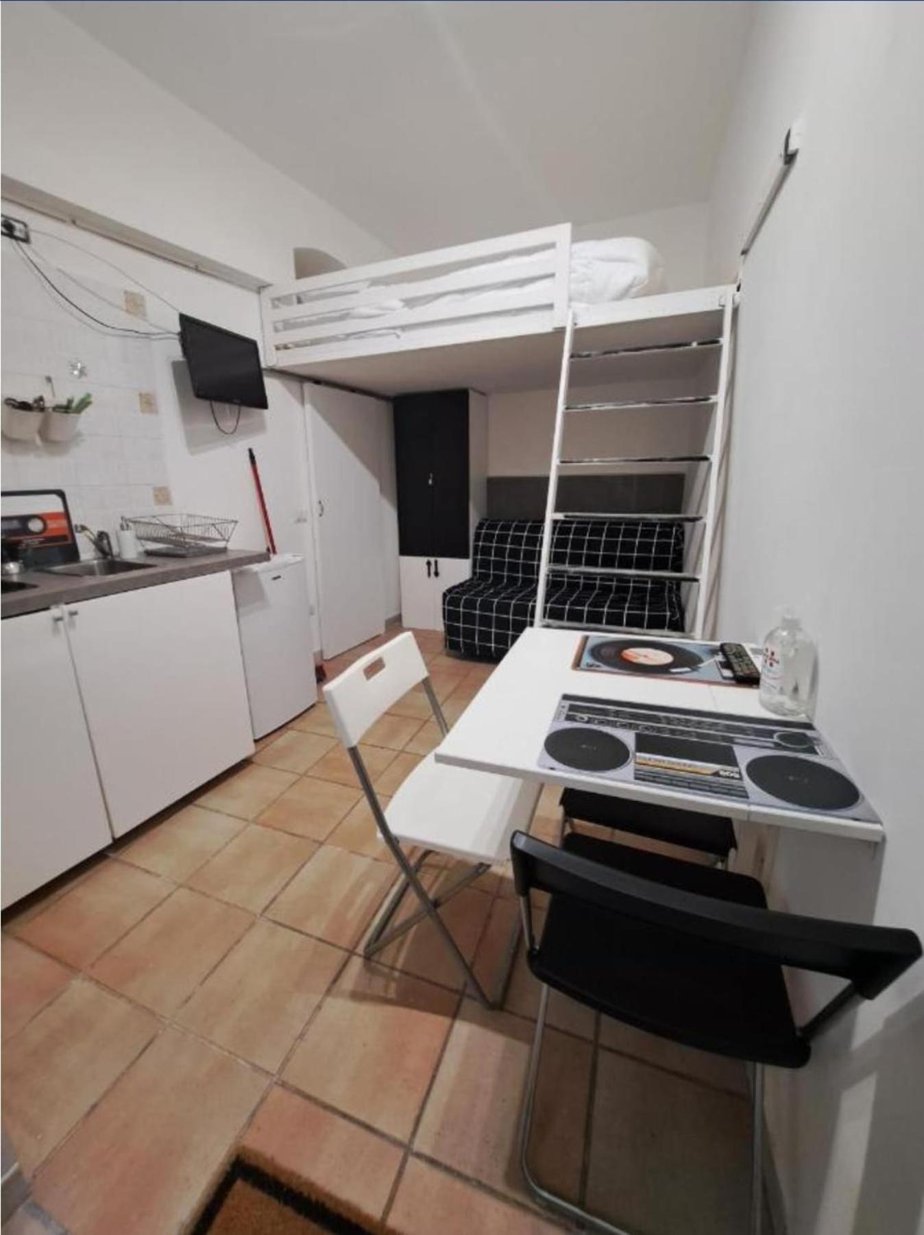 Robysuiterooms * Naples